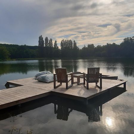 Logis Hotels Domaine Du Chatelard Dirac Bagian luar foto