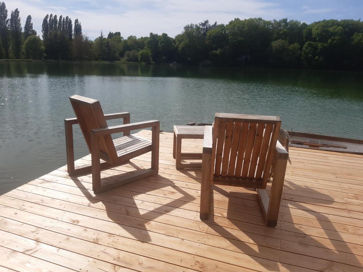 Logis Hotels Domaine Du Chatelard Dirac Bagian luar foto