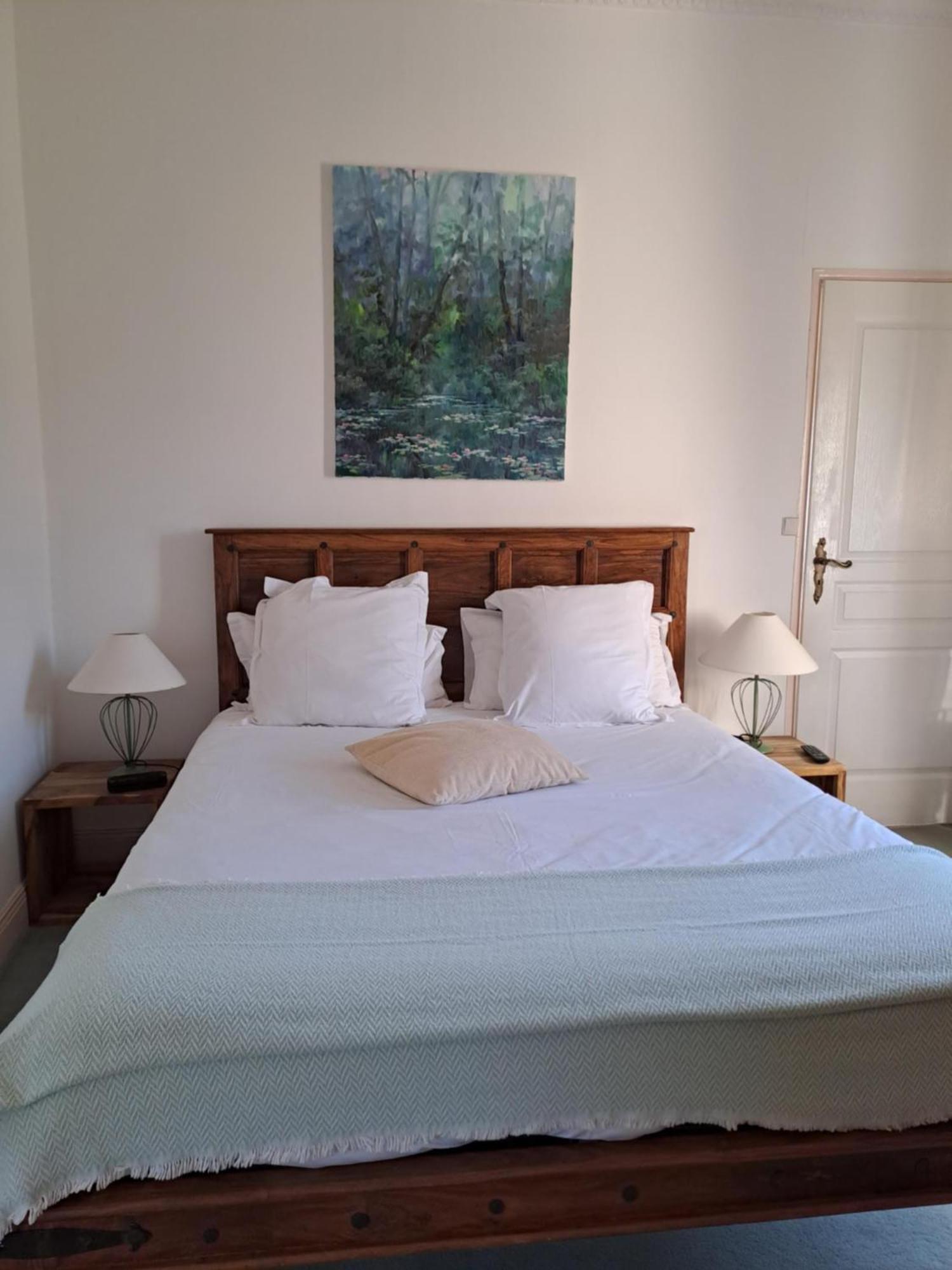 Logis Hotels Domaine Du Chatelard Dirac Bagian luar foto