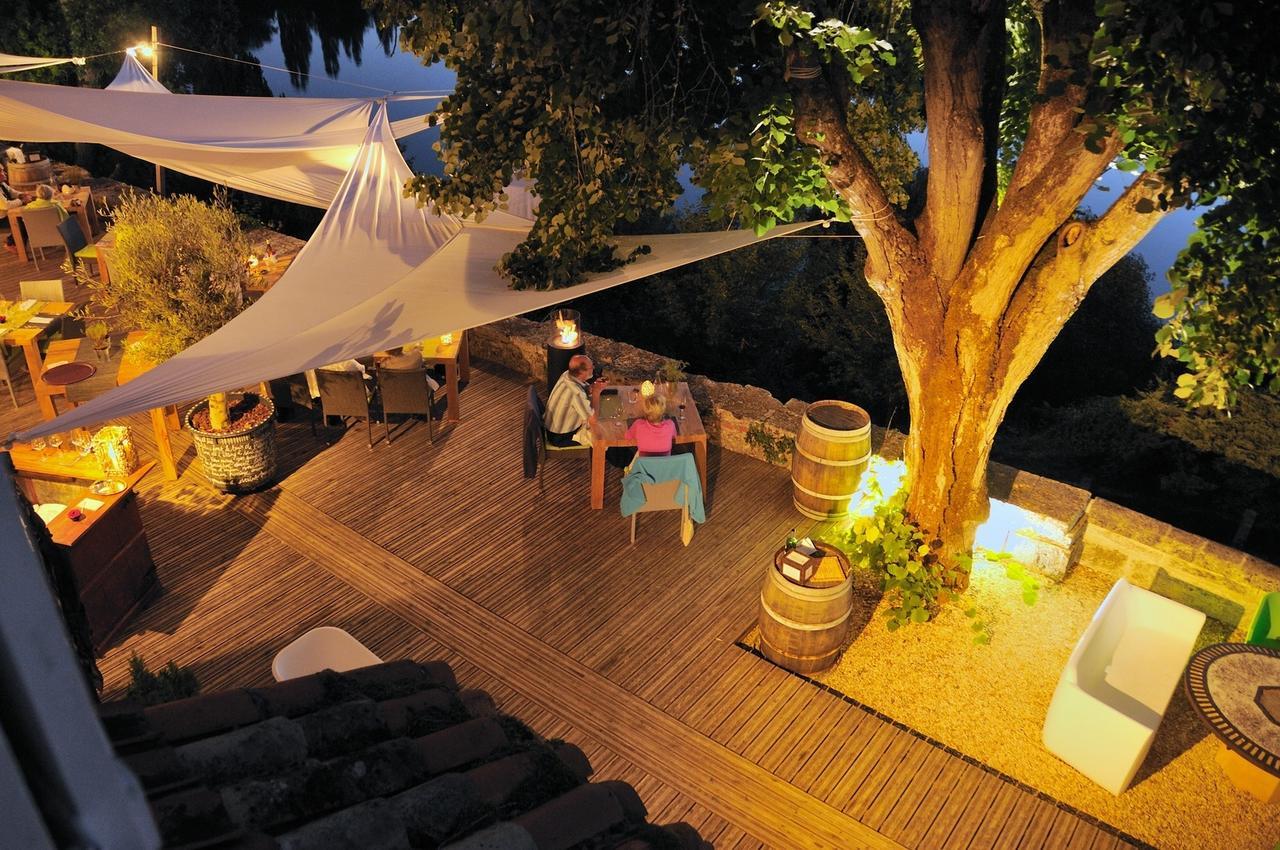 Logis Hotels Domaine Du Chatelard Dirac Bagian luar foto